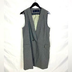 Long sleeveless vest
